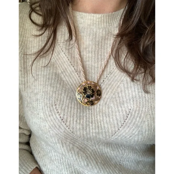 Vintage Cloisonné Pendant on Twisted Faux Pearl Necklace Pale Pink Floral - Picture 2 of 14